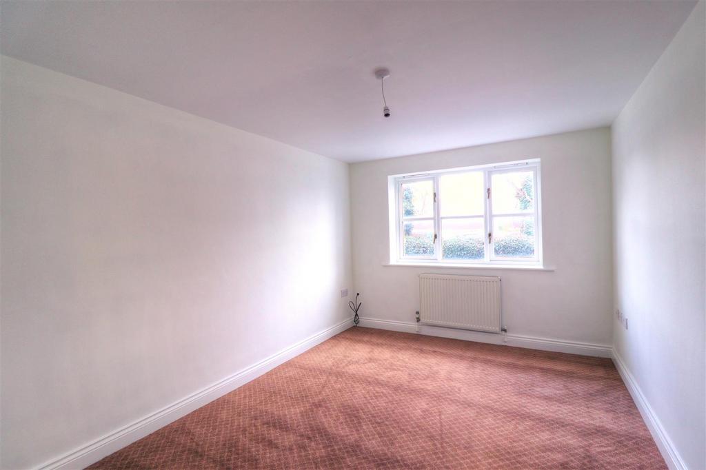 Tredwells Court, Evesham 1 bed apartment £610 pcm (£141 pw)