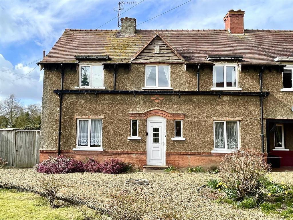 Spalding Road, Holbeach, Spalding 3 bed end of terrace house for sale