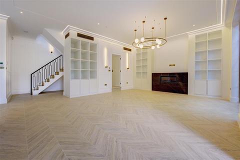 5 bedroom house for sale, West Heath Gardens, Hampstead NW3