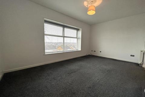 2 bedroom flat for sale - Glynn Crescent, Halesowen