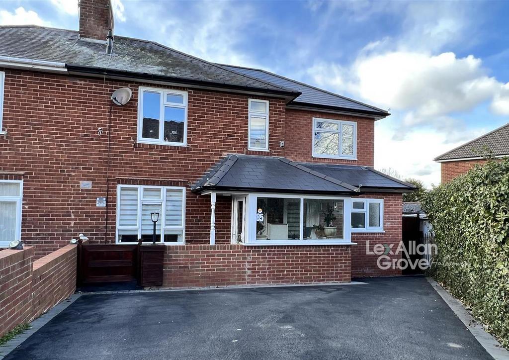 Albert Road, Halesowen 4 bed semidetached house for sale £350,000