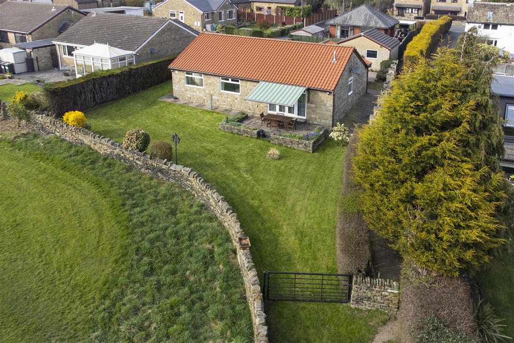 293, Halifax Road, Liversedge... 3 bed bungalow for sale £650,000