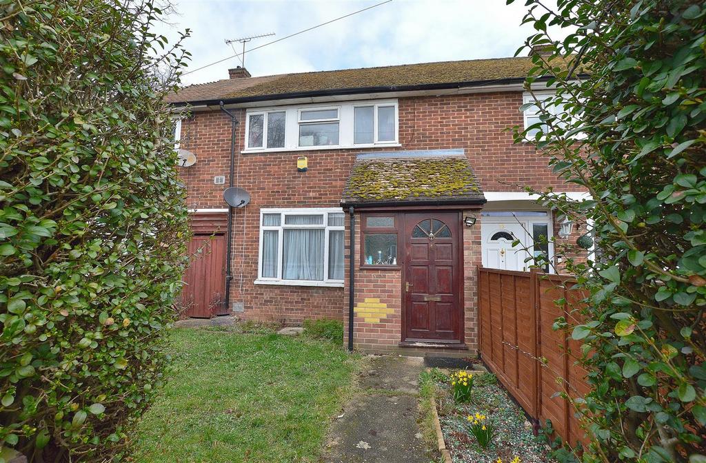 Harrow Road, Slough 2 bed house for sale £415,000