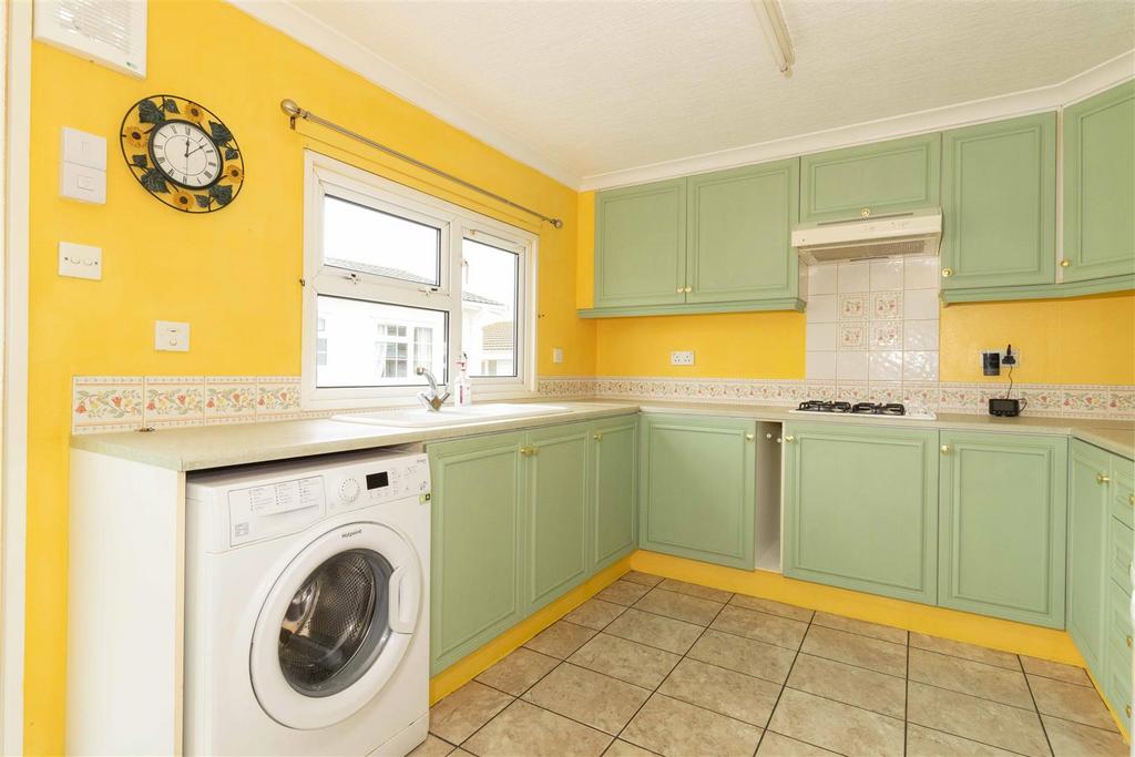 The Broadway, Lancing 2 bed park home £250,000