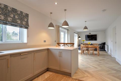5 bedroom detached house for sale - Redwing Close, Trevelyan Grange, Morpeth
