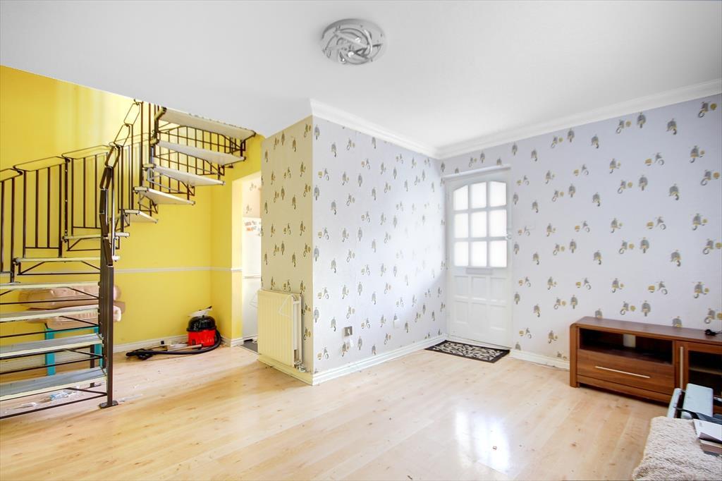 Elmside, Evesham 1 bed terraced house £150,000