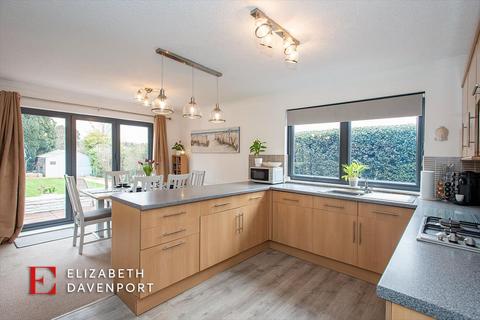 11a Bates Road, Coventry, CV5 6AW