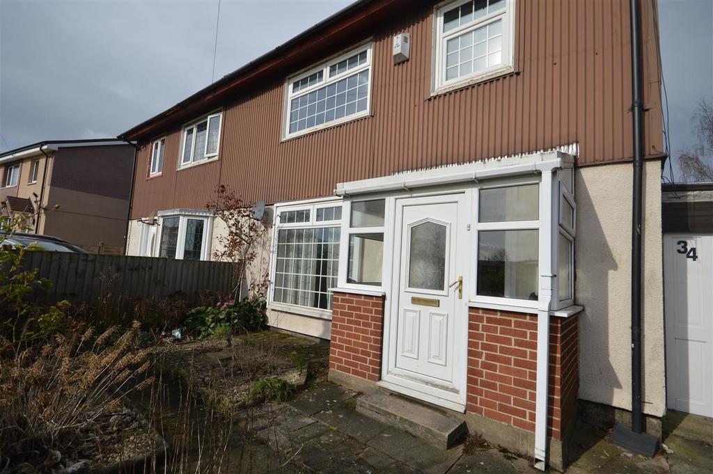 Queens Park Drive, Castleford 3 bed semidetached house £105,000