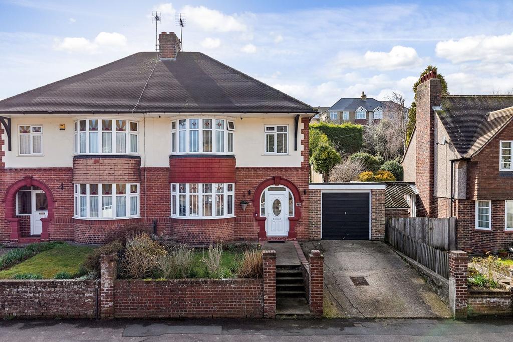 Lewisham Road, River, Dover, CT17 3 bed semidetached house £425,000