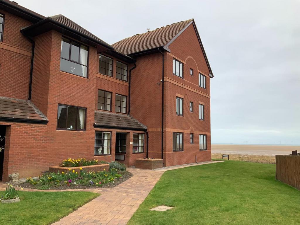 Kings Court, Hoylake, Wirral 2 bed apartment for sale £370,000