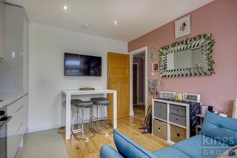 3 bedroom maisonette for sale - Carterhatch Lane, Enfield
