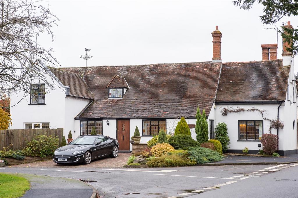 High Street, Barford, Warwick 4 bed character property to rent £2,400