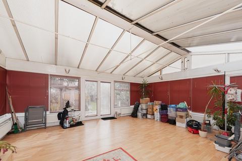 38 Tealing Drive, Epsom, KT19 0JS