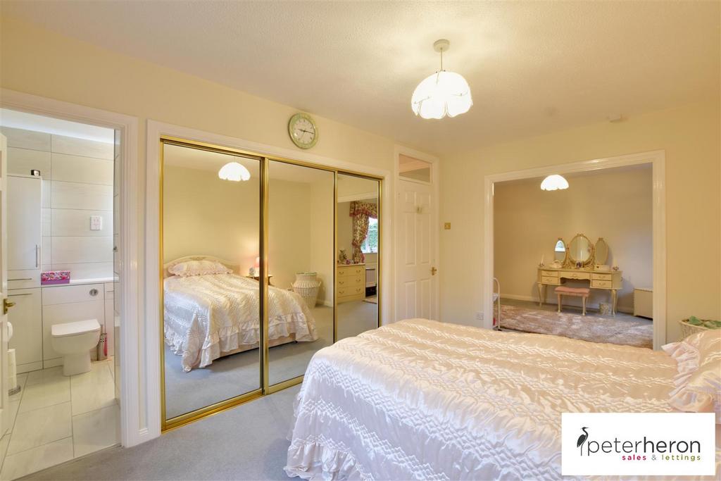 Bedroom 1 (rear)