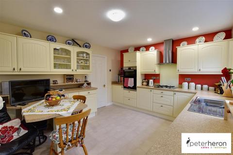 43 Broadlands, Cleadon, Sunderland, SR6 7RD