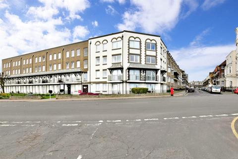 1 bedroom ground floor flat for sale - Wellington Crescent, Ramsgate, Kent
