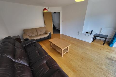 4 bedroom townhouse to rent, Colin Murphy, Hulme, Manchester. M15 5RS
