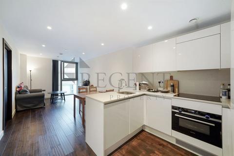 1 bedroom apartment to rent, Rosemary House, Royal Mint Gardens, E1