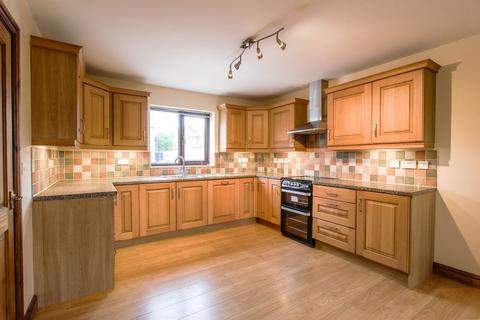 Fosseways Coat Road, Martock, TA12 6EX