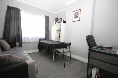 1 bedroom maisonette for sale, Byron Road, Harrow, Middlesex HA3