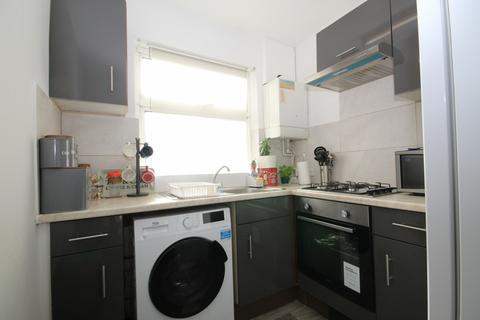 1 bedroom maisonette for sale, Byron Road, Harrow, Middlesex HA3