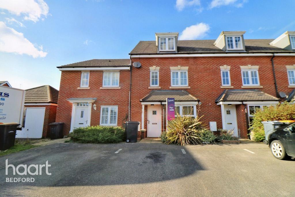 Crowe Road, Bedford 4 bed terraced house £330,000