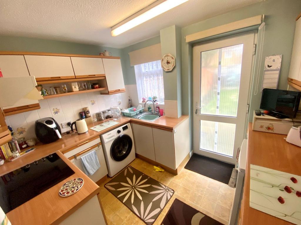 Viscount Road, Rectory Farm... 3 bed terraced house £240,000