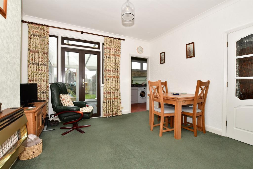 Falconwood Avenue, Welling, Kent 3 bed semidetached house £535,000