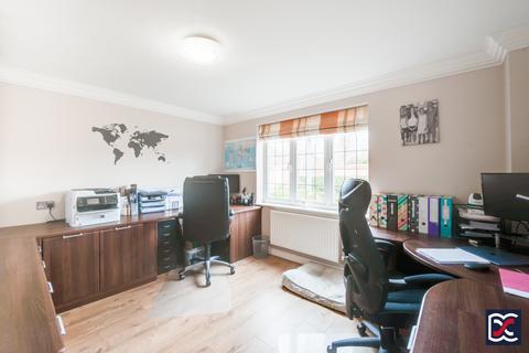 1 Chisholm Close, Wootton, Northampton, NN4 6JN