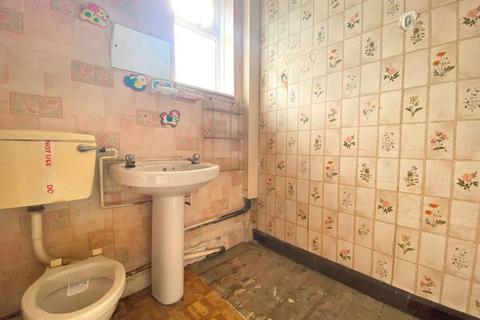 140 Hazeldene Road, Northampton, NN2 7NB