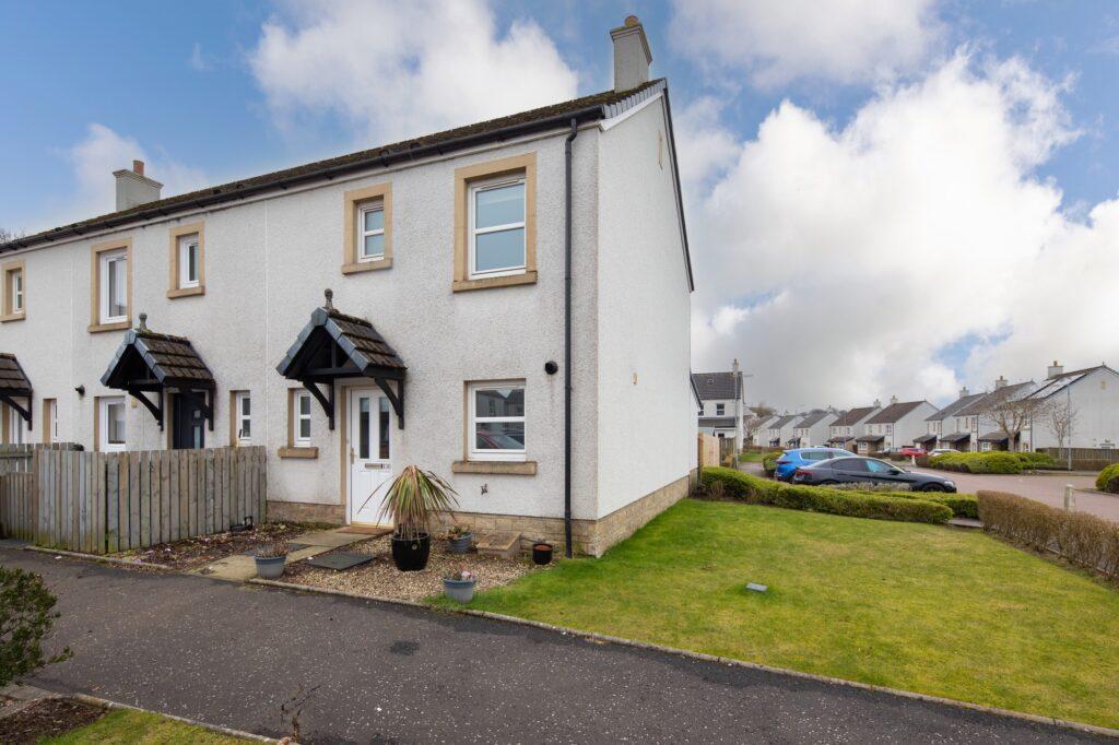 Mallots View, Newton Mearns 3 bed end of terrace house for sale £229,000