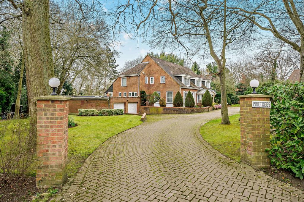 Pinner Hill, Pinner, HA5 5 bed detached house £2,950,000