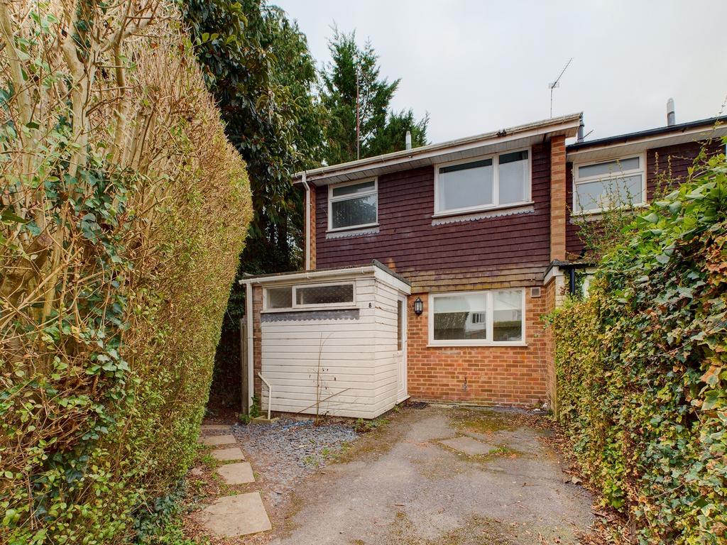 West Way, Goring, RG8 3 bed end of terrace house for sale £350,000