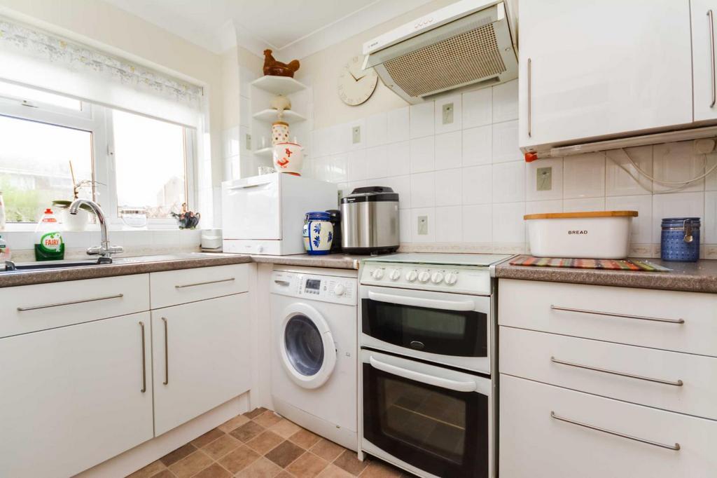 Staplehurst Gardens, Margate 2 Bed End Of Terrace House - £290,000