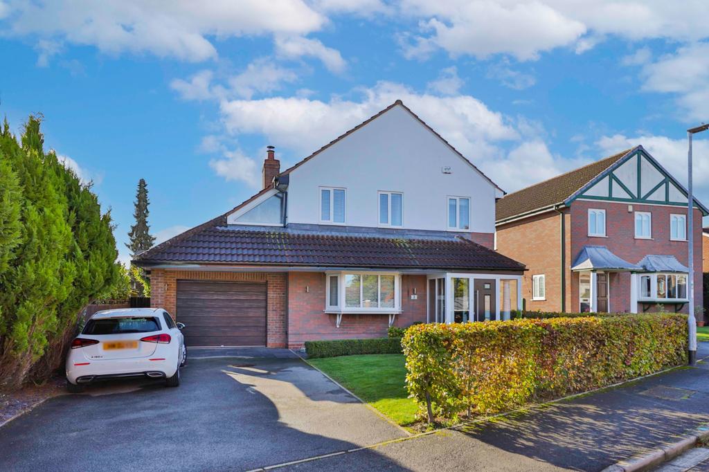 Laxton Garth, Kirk Ella, Hull, HU10 7NN 4 bed detached house £475,000