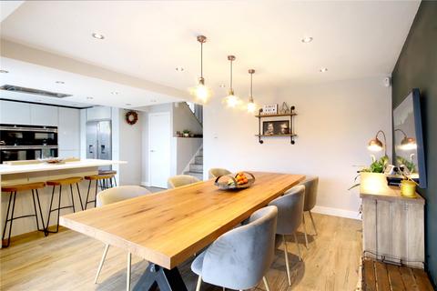 6 bedroom detached house for sale - Rowland Close, Windsor, Berkshire, SL4