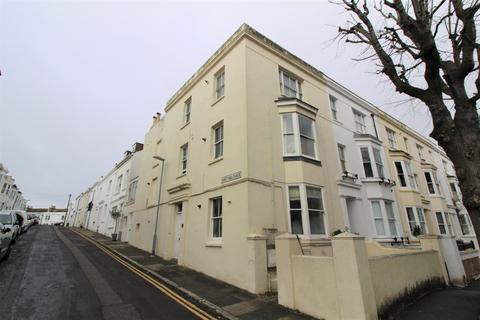 Studio to rent, Buckingham Road, Brighton BN1