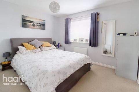 98 Damselfly Road, Northampton, NN4 9ES