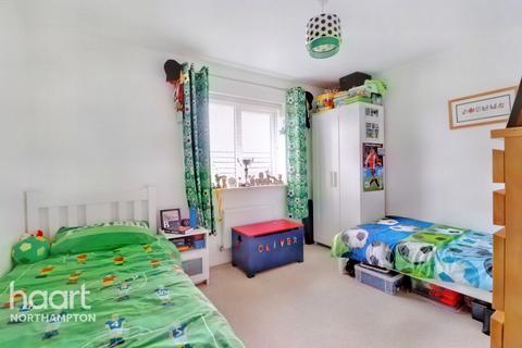 98 Damselfly Road, Northampton, NN4 9ES