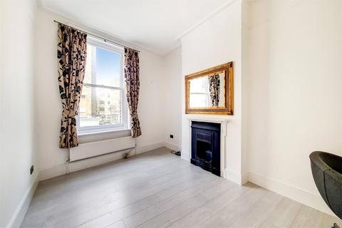 undefined, Riding House Street, Fitzrovia, London, W1W