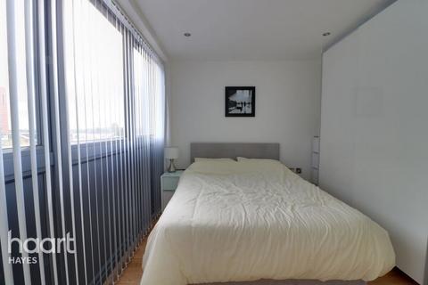 1 bedroom apartment for sale, Station Road, Hayes