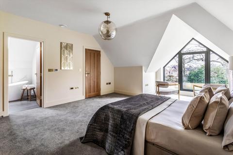5 bedroom detached house for sale - Primrose Drive, Boxgrove Ave, Guildford, Surrey, GU1.