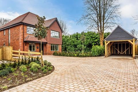 5 bedroom detached house for sale, Primrose Drive, Boxgrove Ave, Guildford, Surrey, GU1