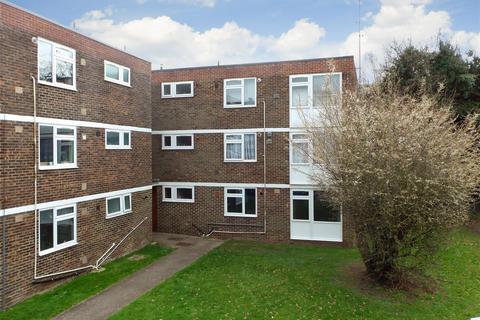 2b Juniper Square, Havant, PO9 1JA