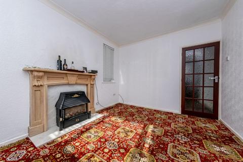 2 bedroom semi-detached bungalow for sale - Staithe Close, Leeds