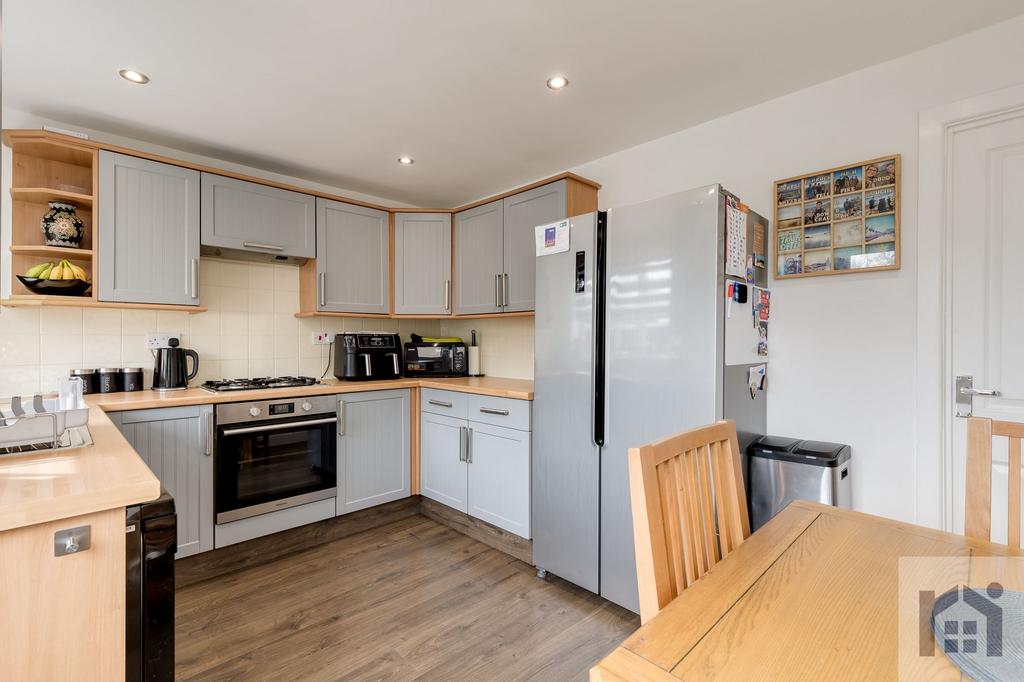 Dining kitchen