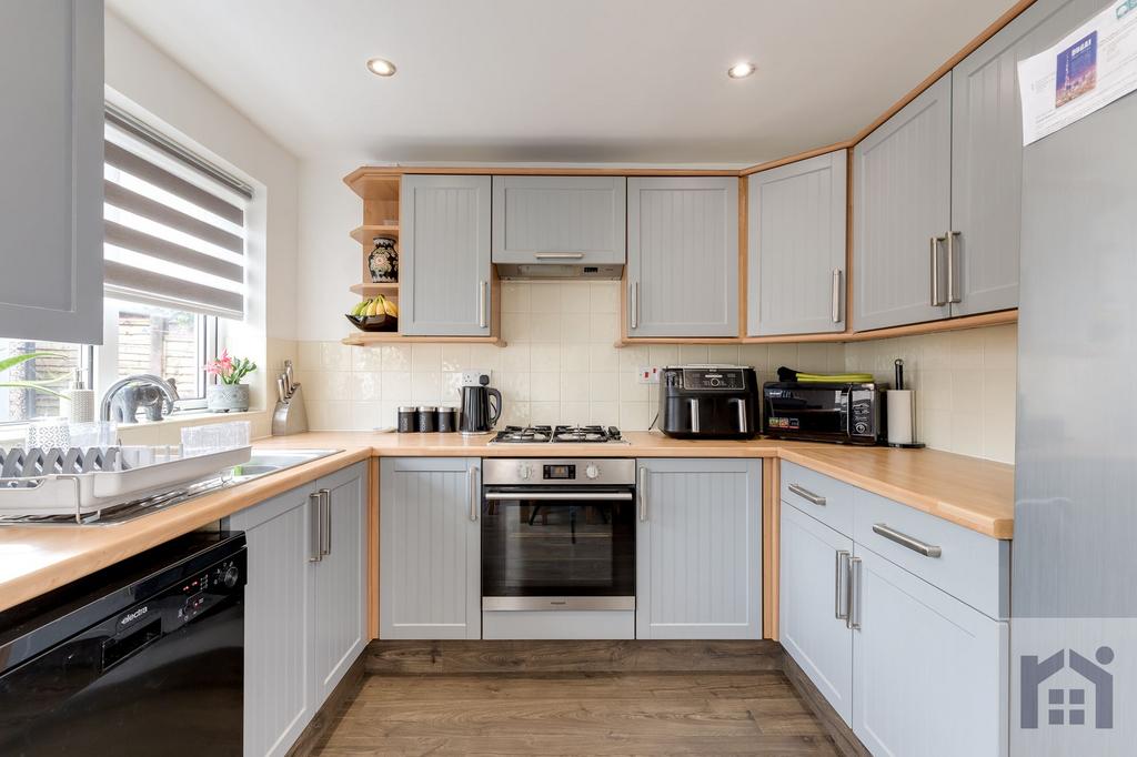 Dining kitchen