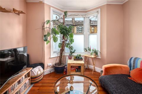 20a Roding Road, London, E5 0DW