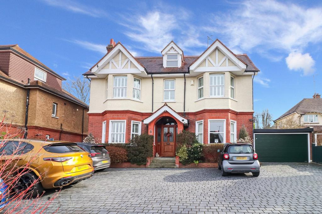 Lauderdale Road, Hunton Bridge, Kings... 6 bed detached house £1,250,000