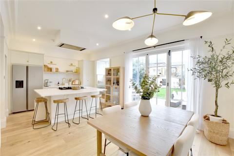 4 bedroom end of terrace house for sale, Handen Road, Lee, London, SE12